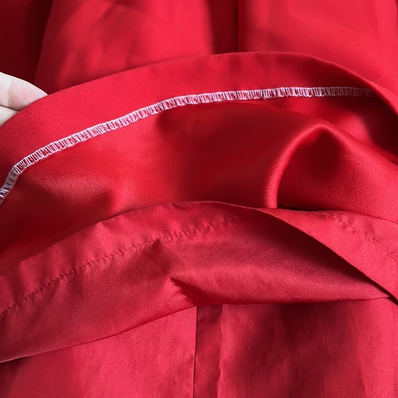 Limited Skirt - Picture 4 of 4